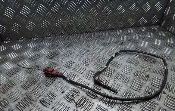 Exhaust gas temperature sensor