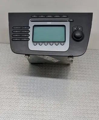 Seat Toledo III (5P) Radio/CD/DVD/GPS head unit 5P1035186B 09652 49065X5025546