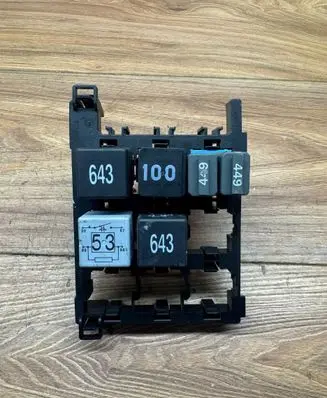 Volkswagen Caddy Fuse box set 1T1937503A