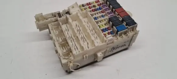 Honda Jazz Fuse module TF0E310 8J07