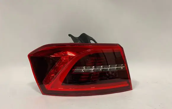 Volkswagen PASSAT B8 Rear/tail lights 3G9945207K