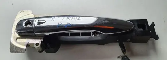 Nissan X-Trail T32 Front door exterior handle