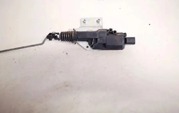 Chrysler PT Cruiser Central locking motor 05067504ab