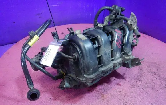 Opel Corsa D Intake manifold 55563664