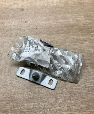 Peugeot Boxer Sliding door lock loop/hook striker 916433