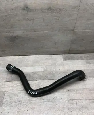 Peugeot 208 Engine coolant pipe/hose 9671349380