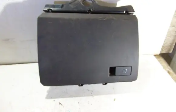 Volkswagen PASSAT B6 Glove box 3C1857114