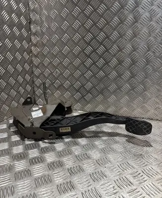 Volkswagen Transporter - Caravelle T5 Clutch pedal 7H1721059E 0188428