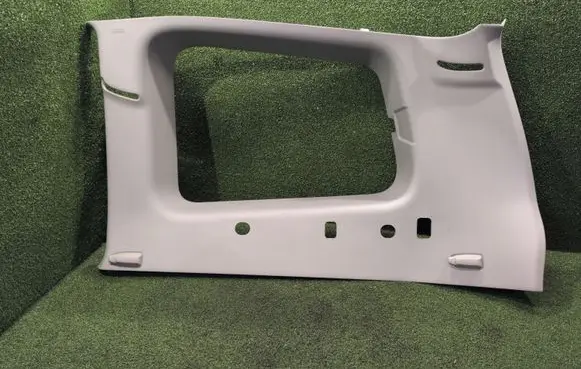 Mitsubishi Pajero Tailgate/trunk side cover trim 7230A212 7230A210 7230A208