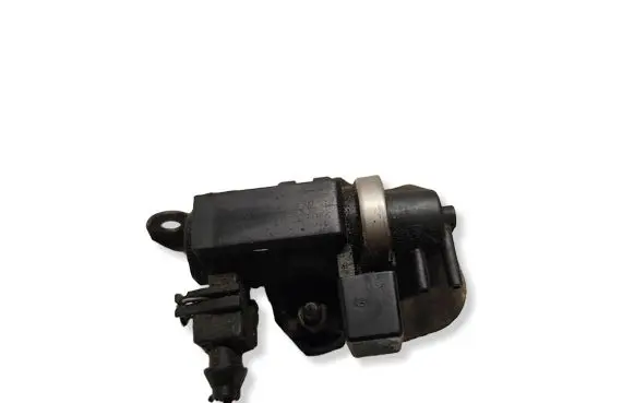 BMW X5 E53 Turbo solenoid valve 72279600 2247906