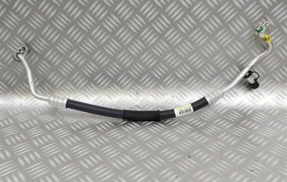 KIA Ceed Air conditioning (A/C) pipe/hose 97762-J7300