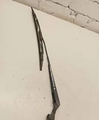Ford Ranger Front wiper blade arm E5834
