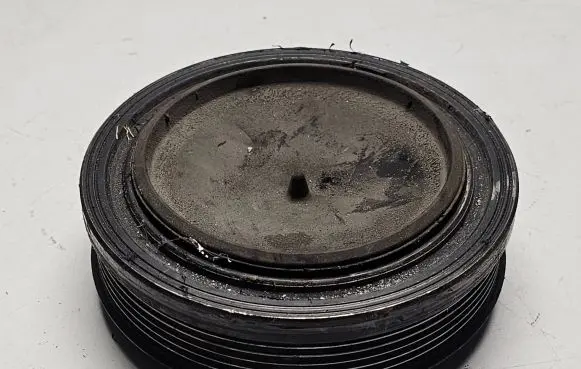 Volkswagen Crafter Crankshaft pulley 038105245M