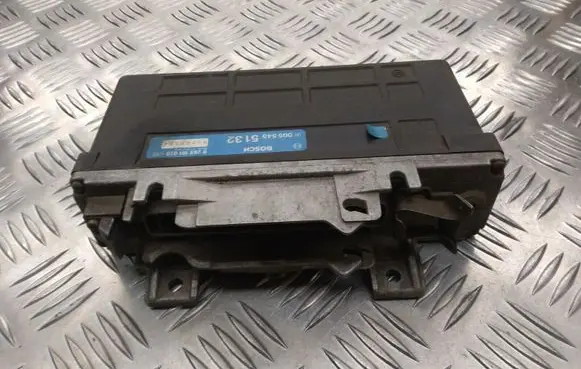 Mercedes-Benz E W124 ABS control unit/module 0055455132 0265101020