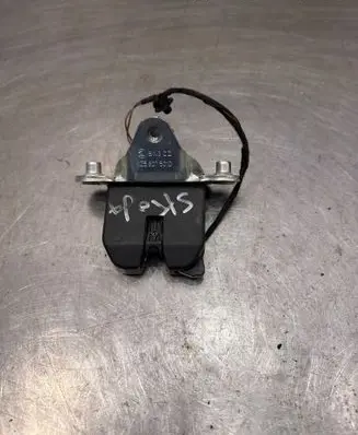 Skoda Octavia Mk2 (1Z) Tailgate/trunk/boot lock/catch/latch 1Z5827501D BM3CZ