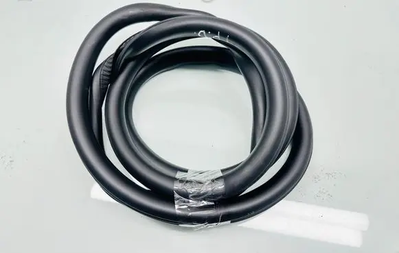 Front door rubber seal