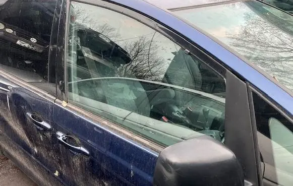 Toyota Previa (XR30, XR40) II Front door window glass four-door 
