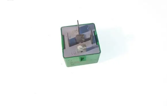 Peugeot 406 Other relay 12V35A03531