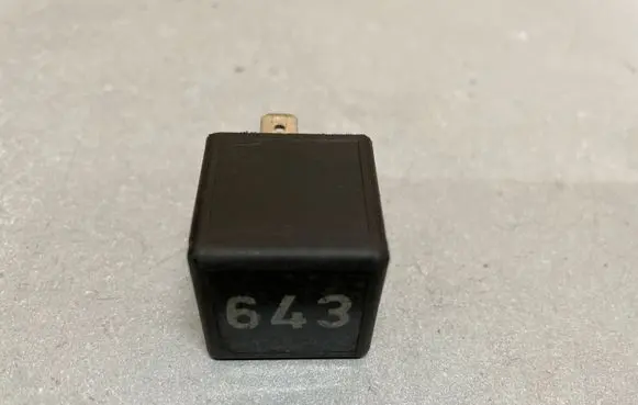 Audi A4 S4 B7 8E 8H Other relay 8K0951253