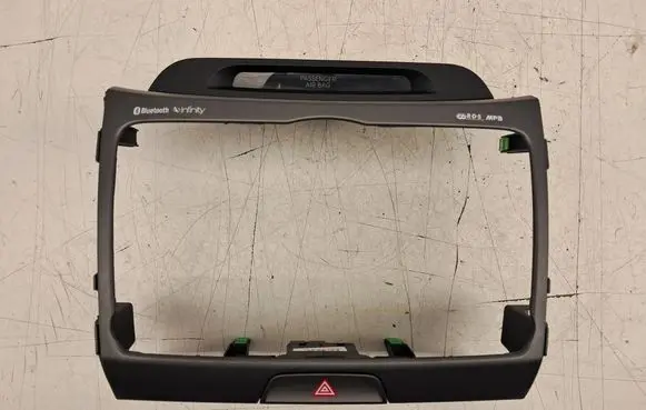 KIA Sportage Radio/GPS head unit trim 847403U055 959603U000 1508120709