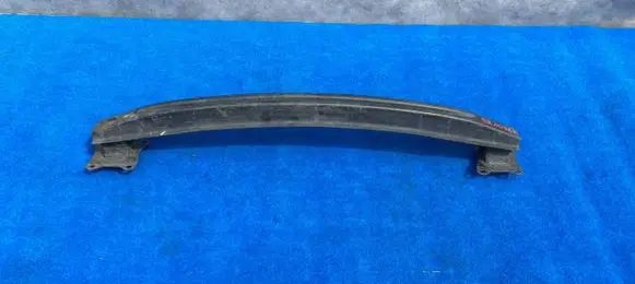 Seat Leon (1P) Front bumper cross member 5P007305