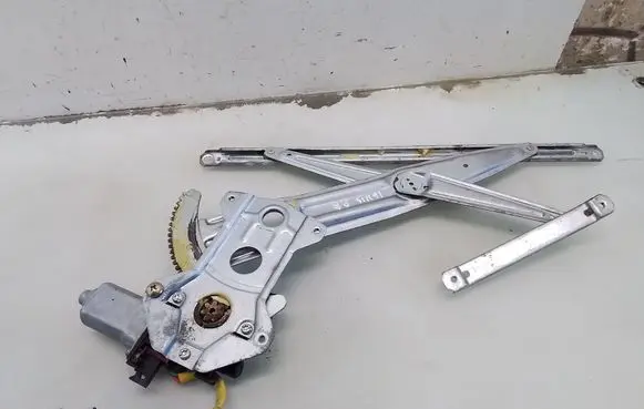Suzuki Ignis Front door window regulator with motor