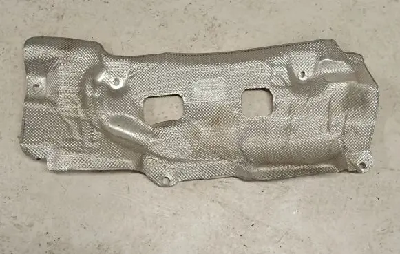 Porsche Cayenne (9Y0 9Y3) Heat shield in engine bay 4M0825661