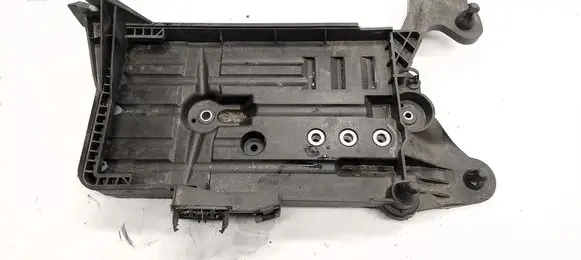 Audi Q2 - Battery box tray 5Q0915331K