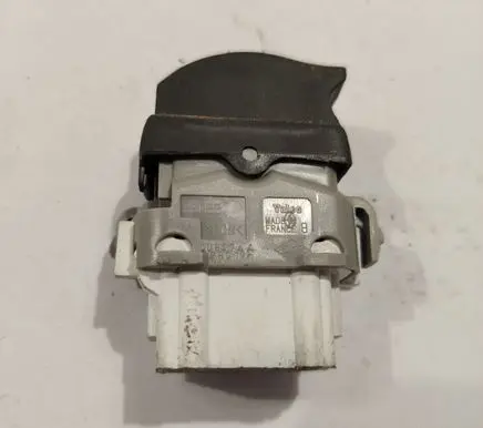 Renault Megane II Electric window control switch 108274A
