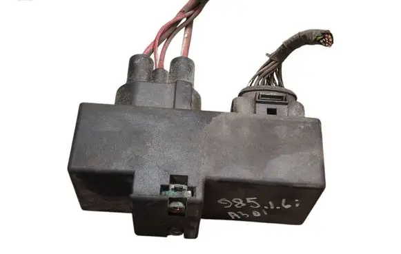 Coolant fan relay