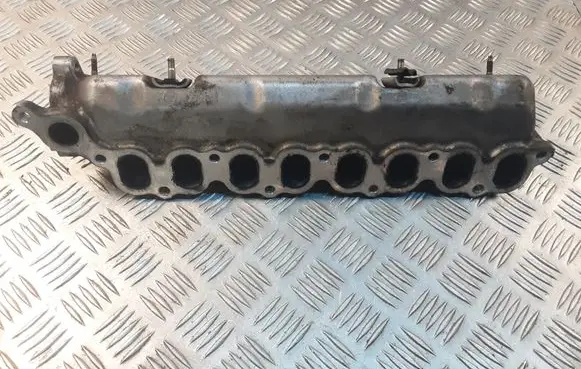 Toyota Avensis Verso Intake manifold