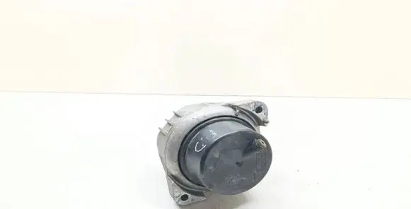 BMW X1 E84 Engine mount bracket 6773742