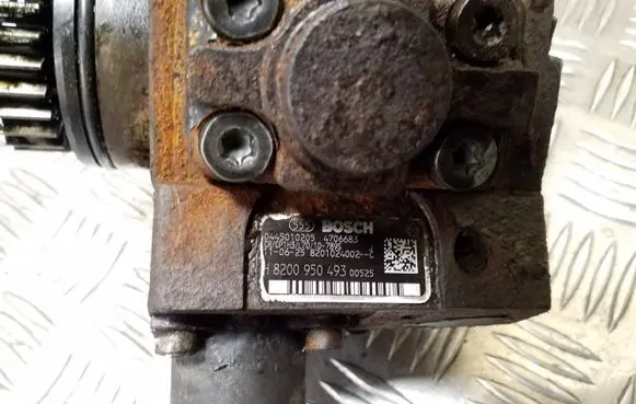 Nissan Primastar Fuel injection high pressure pump 8200950493