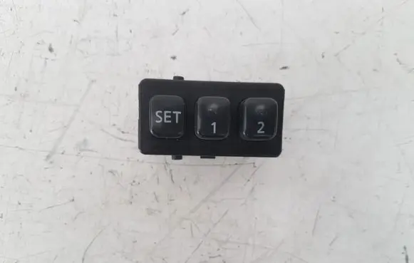 Nissan Murano Z50 Seat control switch 
