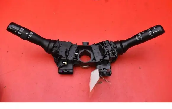 Toyota Yaris Other switches/knobs/shifts 17F001