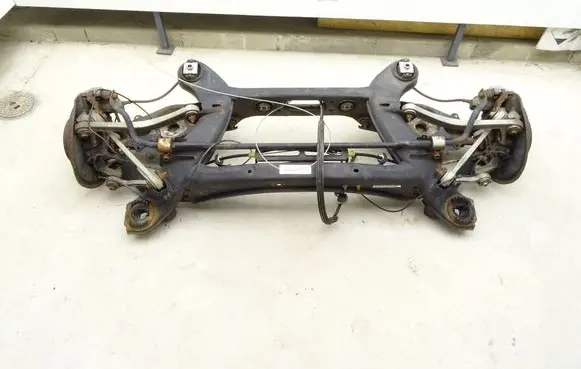 Mercedes-Benz C W204 Rear beam 2043506812