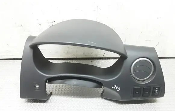 Suzuki Swift I Dashboard trim 7331162J0