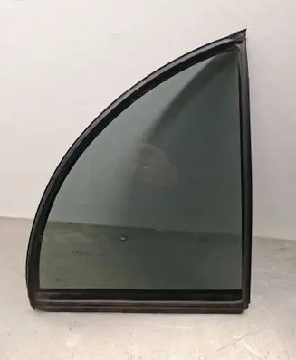 Mitsubishi i-MiEV Rear vent window glass 5740A008