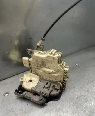 Audi A7 S7 4G Front door lock 8J2837015C