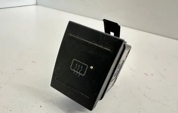 Volkswagen Polo Windscreen/window heater switch 6Q0959621 20702