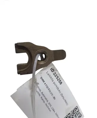 BMW 4 F32 F33 Fuel Injector clamp holder 