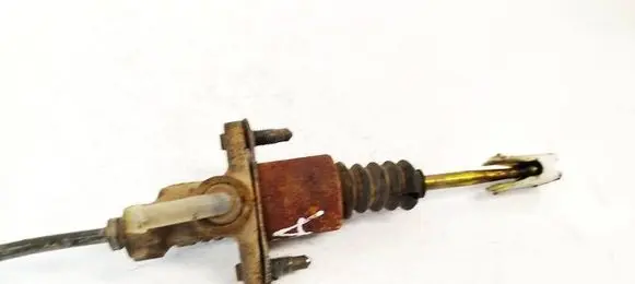 Volkswagen Golf III Clutch master cylinder
