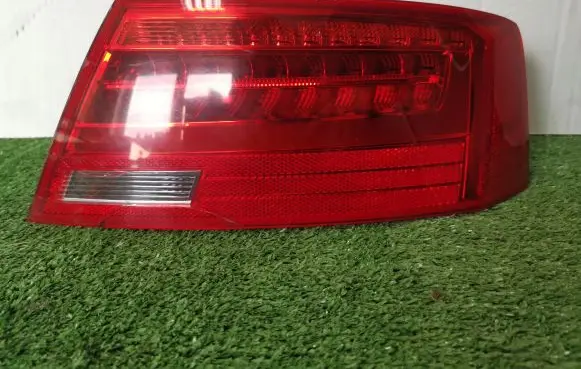 Audi A5 8T 8F Rear/tail lights 8T0945096H