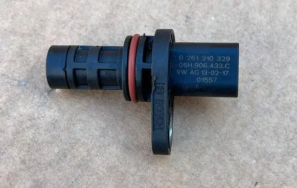 Audi A4 S4 B8 8K Crankshaft position sensor 06H906433C