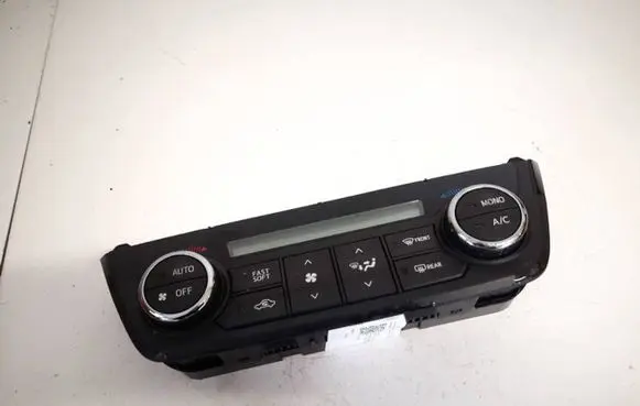 Toyota RAV 4 (XA40) Climate control unit 75f546