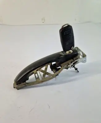 Volkswagen Caddy Front door exterior handle 1T0837885A