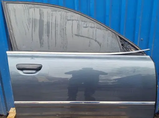 Audi A8 S8 D3 4E Front door