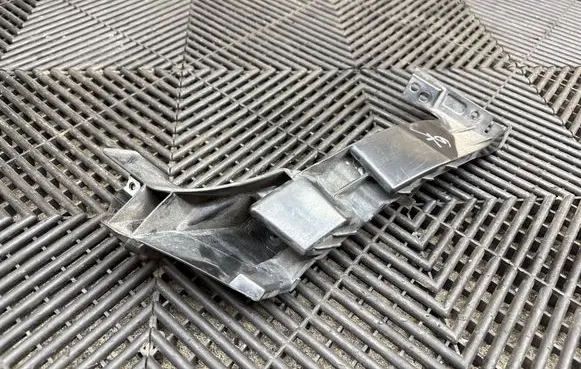 Alfa Romeo Stelvio Rear bumper mounting bracket 00000000