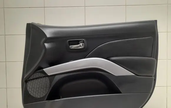 Mitsubishi Outlander Front door card panel trim 7221A776XA