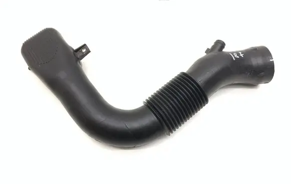 Jaguar XK8 - XKR Air intake duct part NNE3555AC